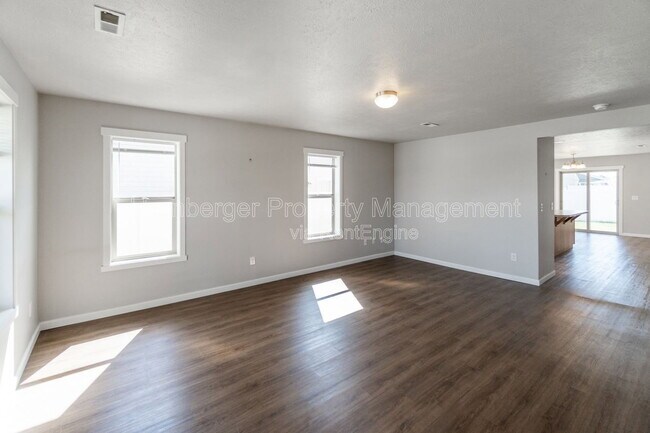 Photo - 9105 W Red St