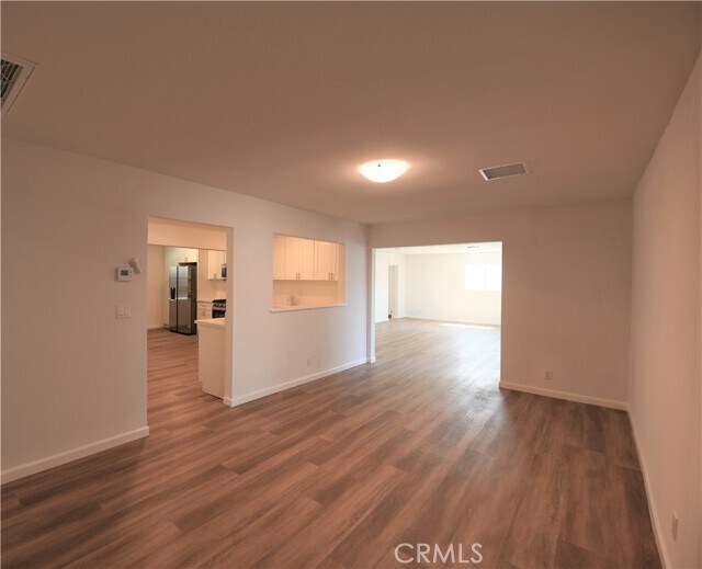 Photo - 1800 Ridgeley Dr House