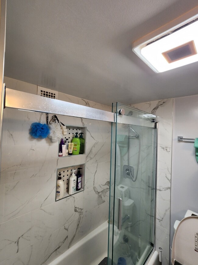 Building Photo - 301 N Beauregard St Unit Apt 1115