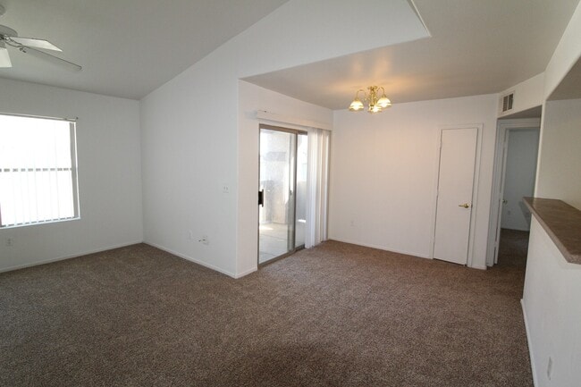 Photo - No Showings until 12/21/2024 Unidad 1224 - Bldg #12