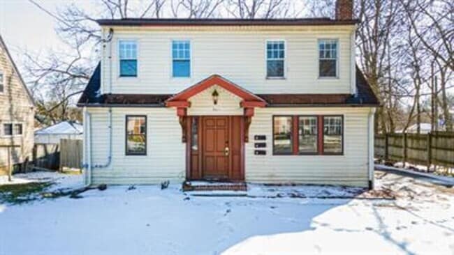 Building Photo - 706 E Mt Hope Ave Unit B Rental