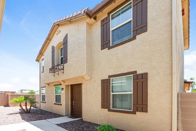 Building Photo - 495 N Ranger Trail Rental