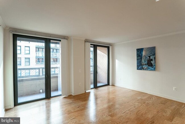 Building Photo - 616 E St NW Unit 607