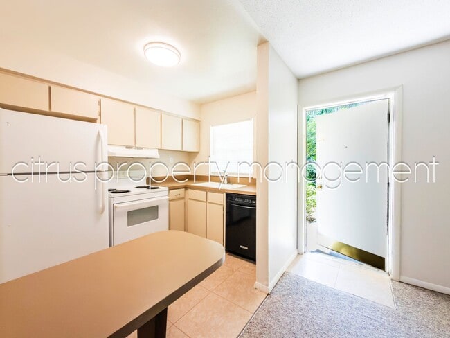 Photo - Rarely Available 1/1 at McLean Apartments in College Park! Unit 3034A