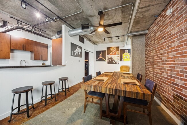 Photo - 2000 Bagby St Unit 11423