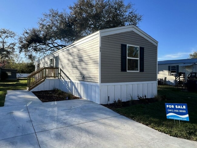 Photo - 51 Tower Manor Dr