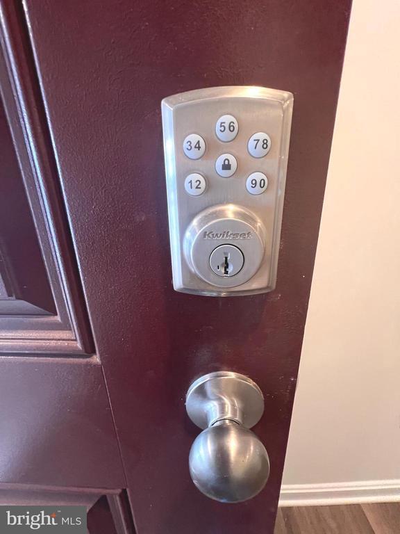 Photo - 359 Toulouse Ln