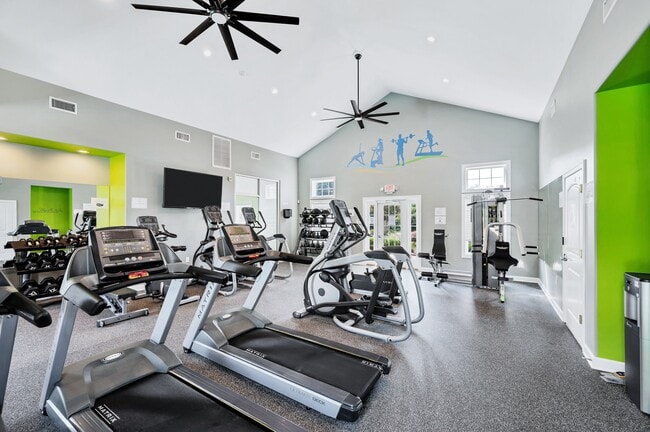 Rivermont Crossing Townhomes & Apartments