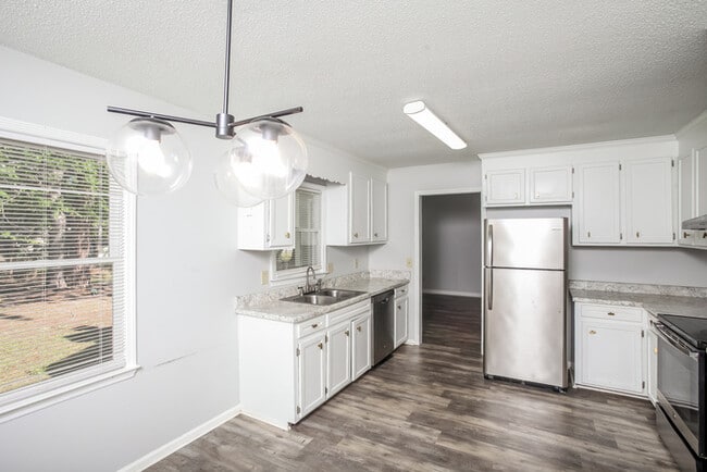 Photo - 148 Pear Tree Cir
