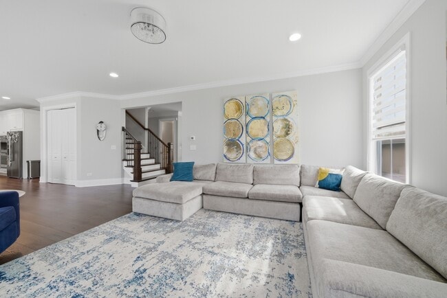 Photo - 7814 Brookbank Rd