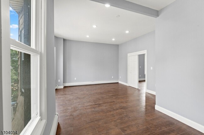 Photo - 17 Fulton Ave Apartment
