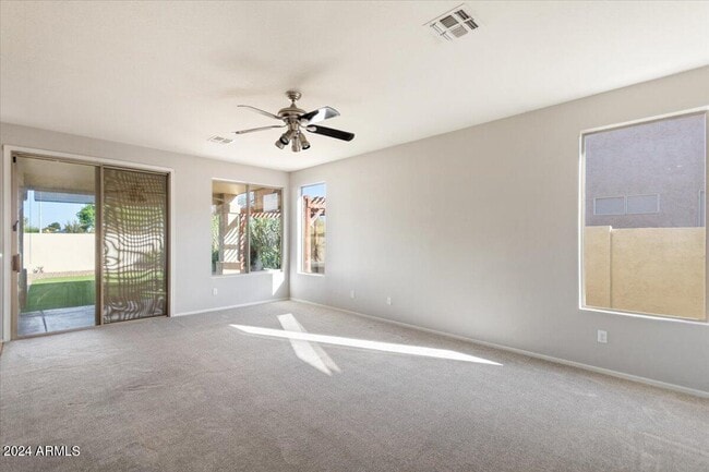 Photo - 440 N Roger Way