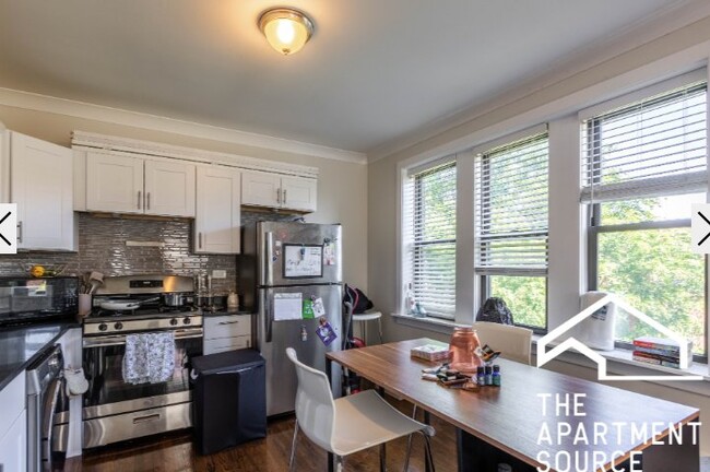 Photo - 839 W Cornelia Ave Unidad 3