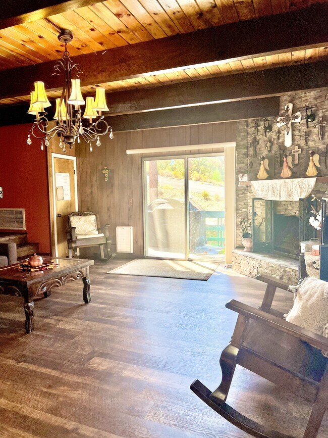 2312 Dom Ct House House Rental in Pine Mountain Club, CA