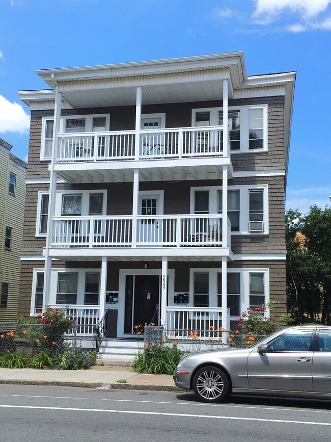 Photo - 3965 Washington St Unidad 3L