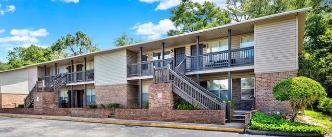 Building Photo - ***CUTE 1 BED 1 BATH APARTMENT*** Unit 950-A