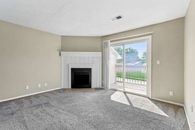 Photo - 410 - WINDING BROOK APARTMENTS