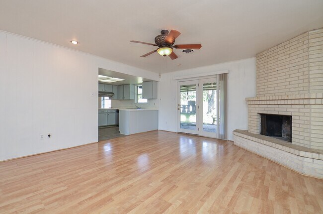 Photo - 7327 Osage St