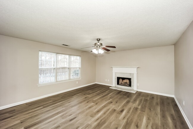 Photo - 10900 Hondal Ct