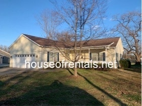 Photo - 320 Schneider St