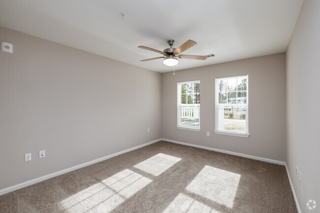 2BR, 1.5BA - 950SF - Primary Bedroom