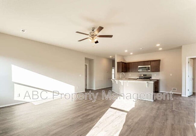 Photo - 4405 SW Sackett Ave