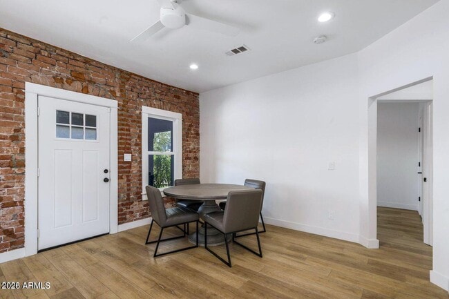 Photo - 912 E Roosevelt St