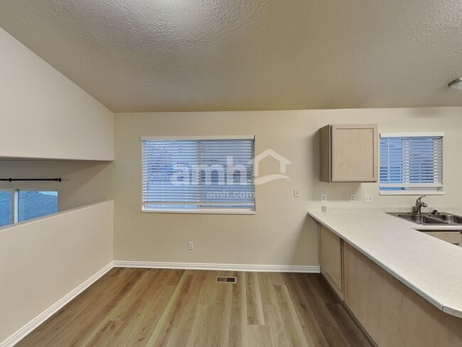 Photo - 3259 S Calkary Cir