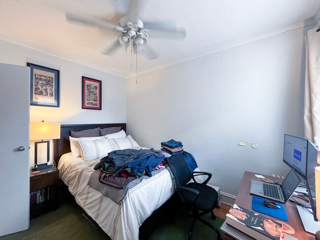 Photo - 654 W Oakdale Ave Unit 1N