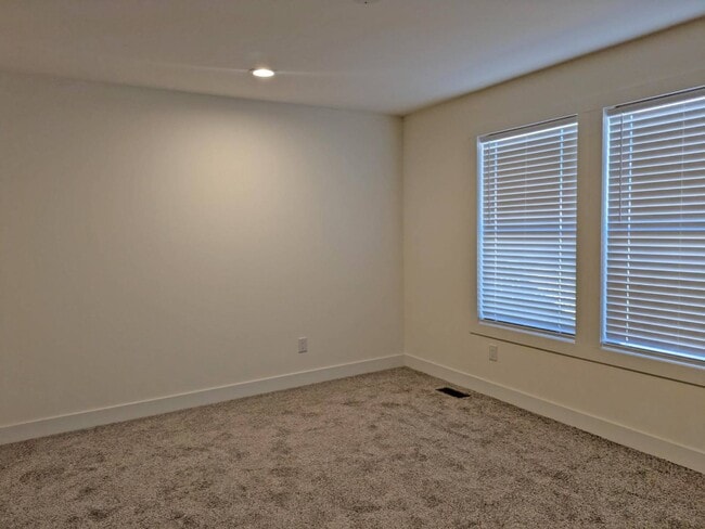 Photo - 6656 Pentz Rd