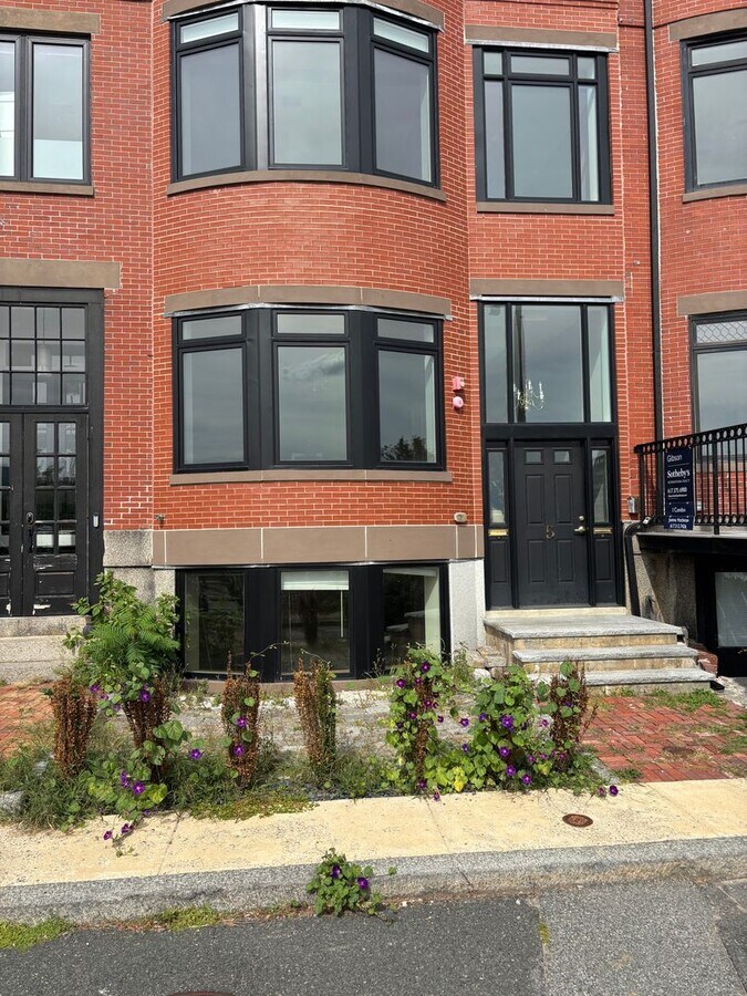 Jeffries Point Luxury Townhouse w/Spectacu... - Jeffries Point Luxury Townhouse w/Spectacu...