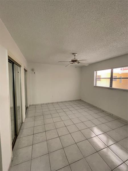 Photo - 3522 NE 166th St Unit 8