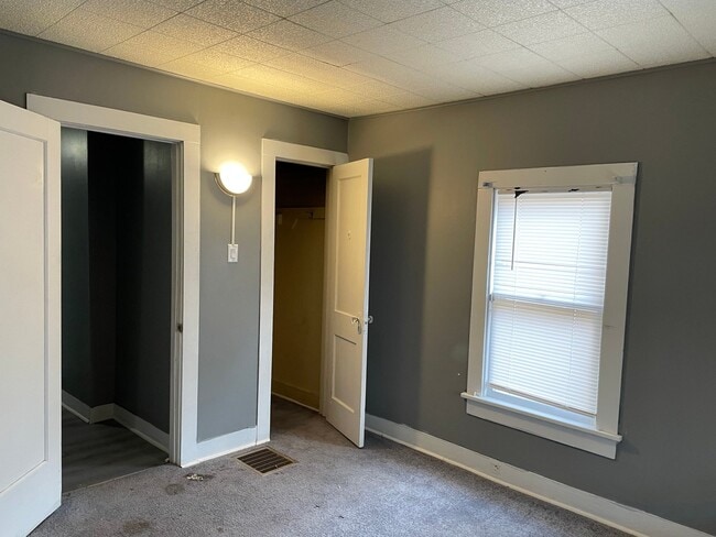 Photo - 2148 N Graceland Ave