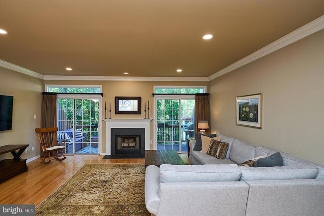 Photo - 138 Whispering Oaks Dr