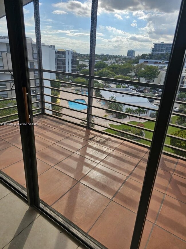 Photo - 20500 W Country Club Dr Condo Unit 804