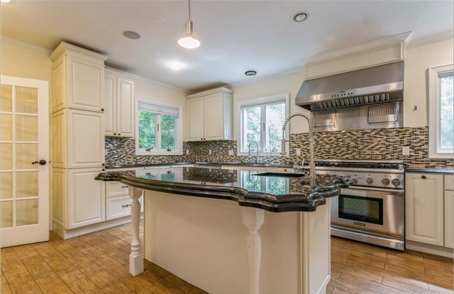 7 Cotswold Way