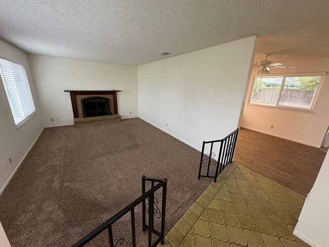 Photo - Spacious & Cozy Near Mountain View Elementary Home coming soon!