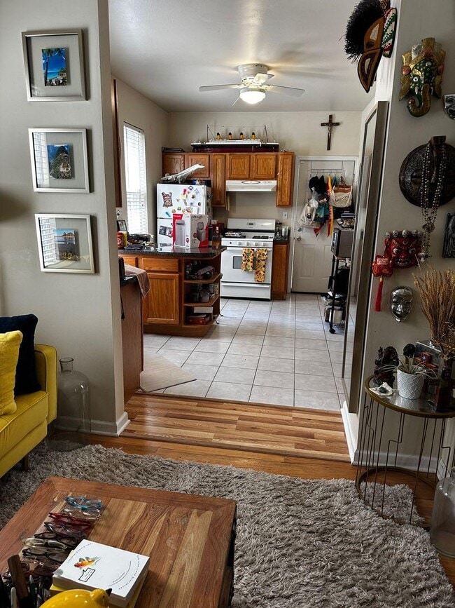 Photo - 1 bedroom in Chicago IL 60614 Unit 1R