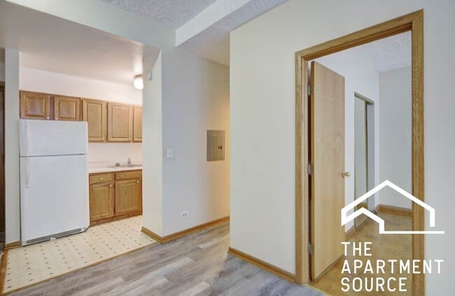 Photo - 4180 N Marine Dr Unit 110