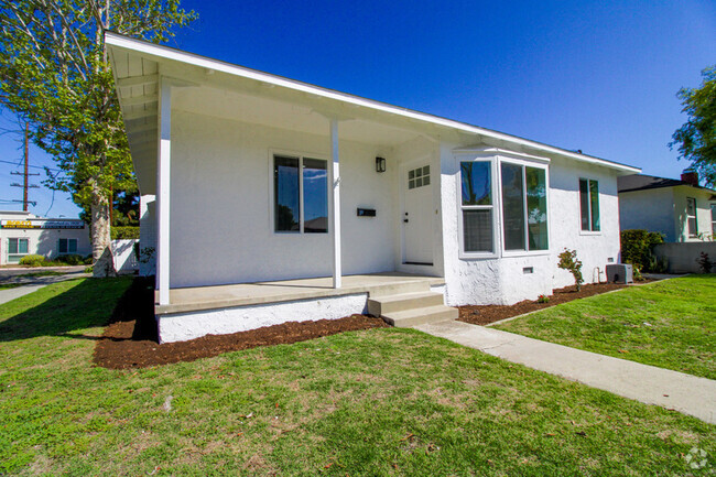 Building Photo - 5903 Deerford St Rental