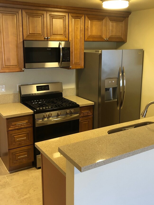 Photo - 1340 N Curson Ave Unidad 303