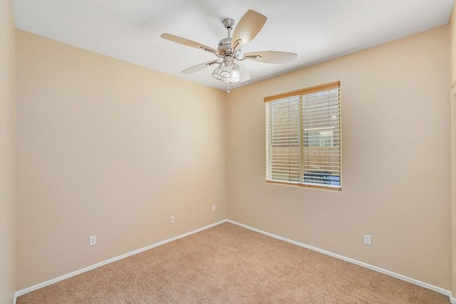 Photo - Excellent Gilbert Location!