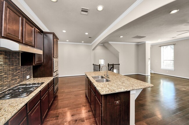 Photo - 2707 King's Retreat Cir