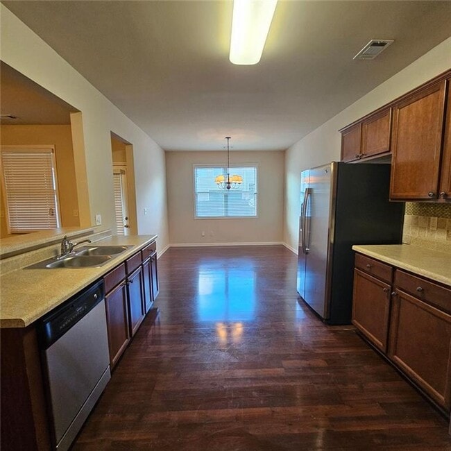 Photo - 413 Fern Bay Dr SW