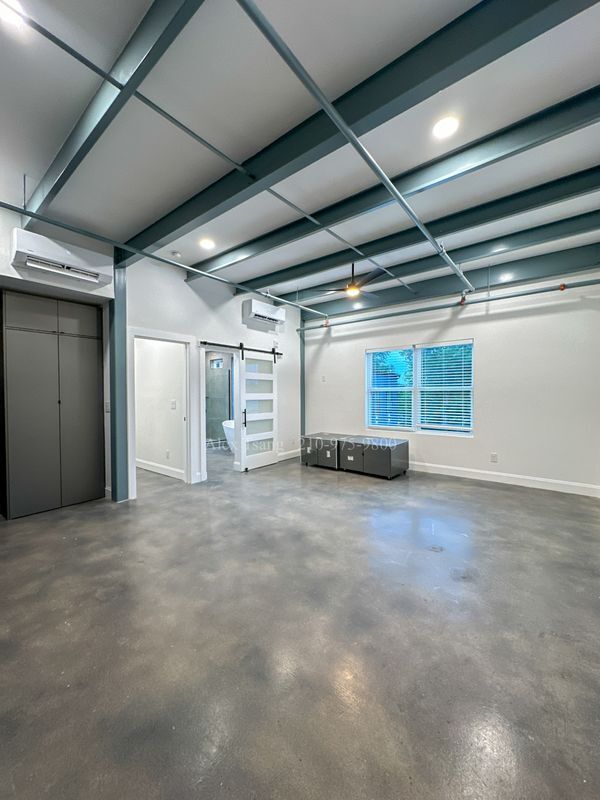 Photo - 630 Montana St