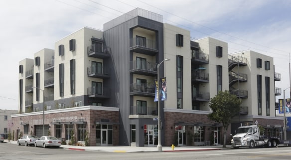 Building Photo - 2645 Crenshaw Blvd Unit #2645