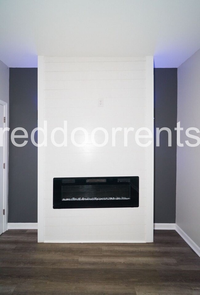 Photo - 1337 E Market St Unit 9