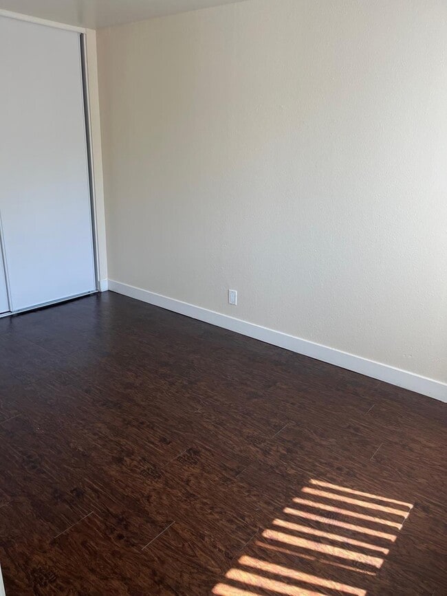 Photo - 808 W Anaheim St