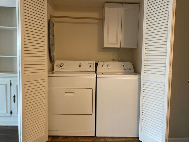 Photo - Large 2 Bed 2.5 Bath Apt in Green Hills - Vandy Belmont Lipscomb!