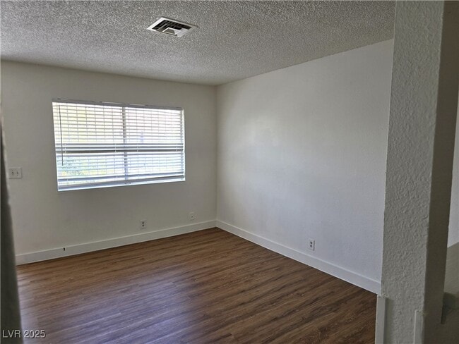 Building Photo - 1708 Cordoba Ln Unit D